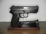 SIG SAUER SP2022 .40 S&W - Image 1 of 4