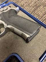 SMITH & WESSON 4006 .40 S&W - Image 4 of 10