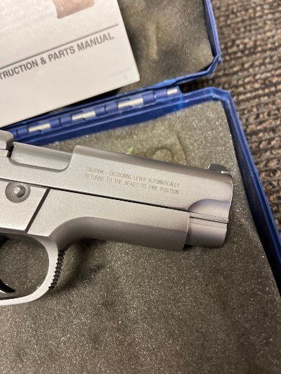 SMITH & WESSON 4006 .40 S&W - Image 5 of 10