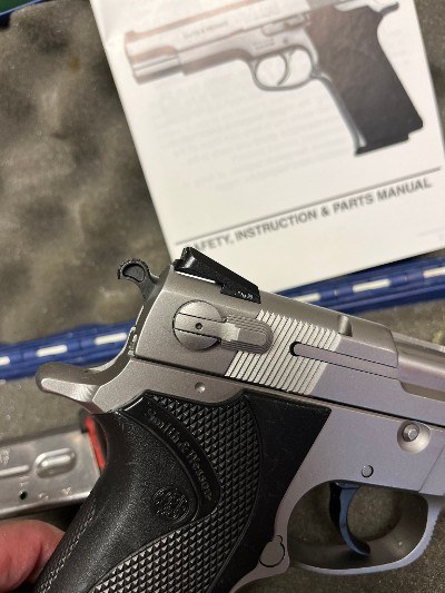SMITH & WESSON 4006 .40 S&W - Image 6 of 10