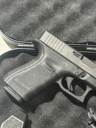 GLOCK G19 GEN 4 9MM LUGER (9X19 PARA) - Image 5 of 12