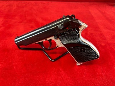 FEG PA-63 9x18MM MAKAROV - Image 1 of 4