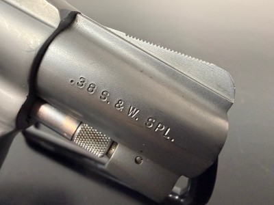 SMITH & WESSON 60 LS LADYSMITH .38 SPL - Image 7 of 11