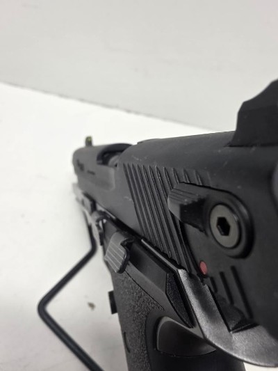 SIG SAUER MOSQUITO-22-T .22 LR - Image 6 of 9