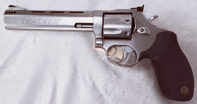 TAURUS TRACKER .357 MAG - Image 2 of 7