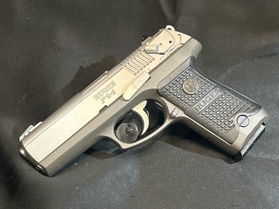 RUGER P94 40 Smith & Wesson - Image 2 of 7