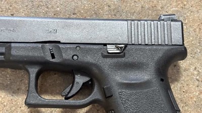 GLOCK 17 9MM LUGER (9x19 PARA) - Image 4 of 11