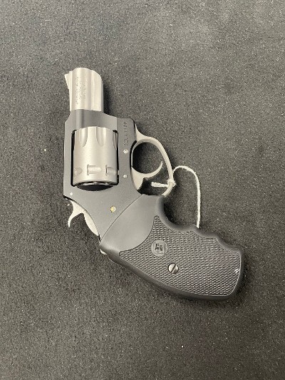 CHARTER ARMS PATHFINDER LITE .22 WMR - Image 3 of 4