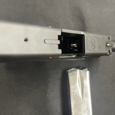 SPRINGFIELD ARMORY XD-40 .40 S&W - Image 4 of 13