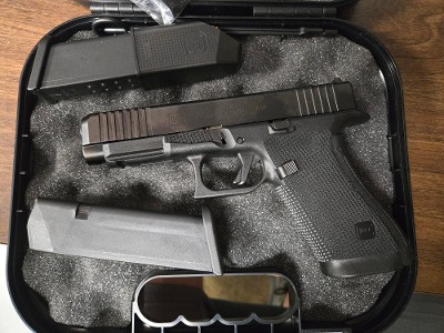 GLOCK G17 GEN 69MM LUGER (9x19 PARA) - Image 2 of 2