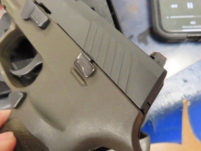 SIG SAUER P320 Compact .40 S&W - Image 6 of 7