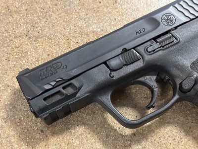SMITH & WESSON M&P 40 40 Smith & Wesson - Image 4 of 7