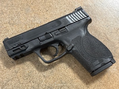 SMITH & WESSON M&P 40 40 Smith & Wesson - Image 2 of 7