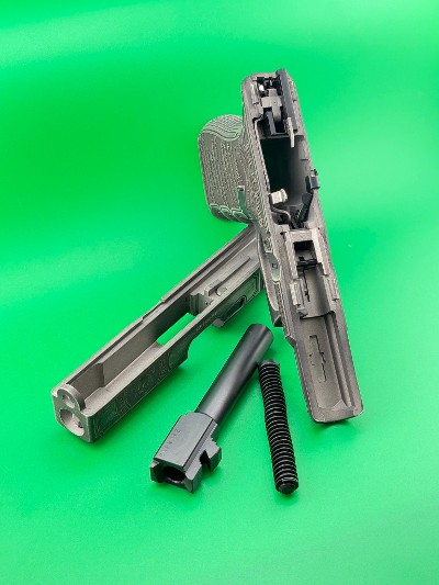 GLOCK GLOCK 19 TRUMP 9MM LUGER (9x19 PARA) - Image 9 of 9