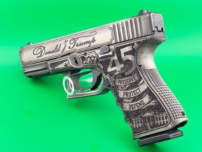 GLOCK GLOCK 19 TRUMP 9MM LUGER (9x19 PARA) - Image 6 of 9