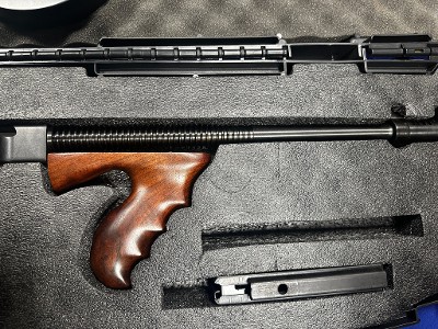 AUTO-ORDNANCE thompson 1927a1 .45 ACP - Image 7 of 10