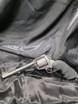 RUGER NEW MODEL SUPER BLACKHAWK .44 MAGNUM - Image 1 of 6