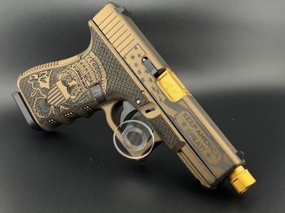 GLOCK G19 GEN3 (TRUMP CUSTOM) 9MM LUGER (9X19 PARA) - Image 1 of 10