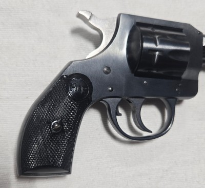 H&R 929 .22 LR - Image 5 of 9