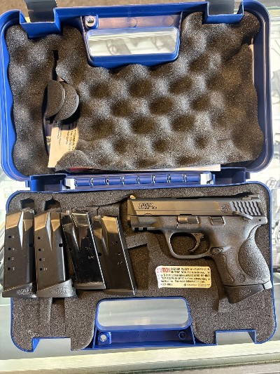 SMITH & WESSON M&P 40C .40 S&W - Image 3 of 3