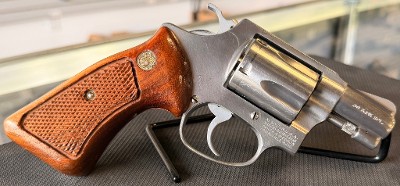 SMITH & WESSON MODEL 60 .38 SPL - Image 1 of 2