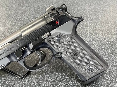 BERETTA 92FS VERTEC 9MM LUGER (9x19 PARA) - Image 3 of 11