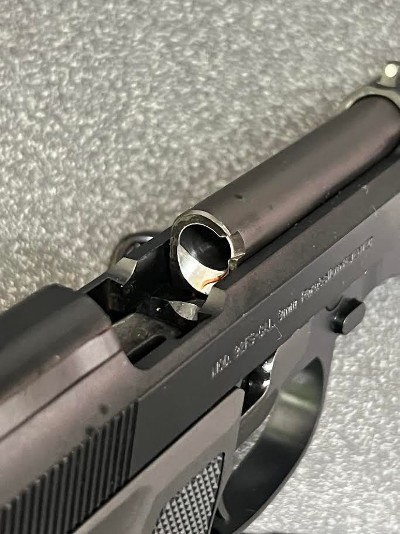 BERETTA 92FS VERTEC 9MM LUGER (9x19 PARA) - Image 10 of 11
