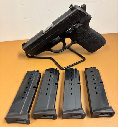 SIG SAUER P239 .357 SIG - Image 3 of 8