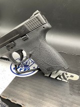 SMITH & WESSON M&P SHIELD 2.0 - Image 2 of 11