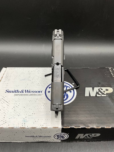 SMITH & WESSON M&P SHIELD 2.0 - Image 8 of 11