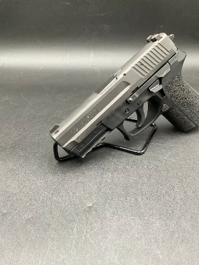 SIG SAUER SP2022 9MM LUGER (9x19 PARA) - Image 3 of 10