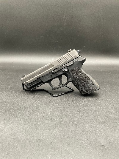 SIG SAUER SP2022 9MM LUGER (9x19 PARA) - Image 1 of 10
