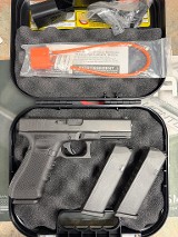 GLOCK G17 GEN 4 9MM LUGER (9X19 PARA) - Image 2 of 8