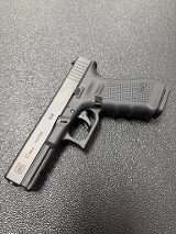 GLOCK G17 GEN 4 9MM LUGER (9X19 PARA) - Image 1 of 8