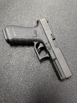 GLOCK G17 GEN 4 9MM LUGER (9X19 PARA) - Image 3 of 8