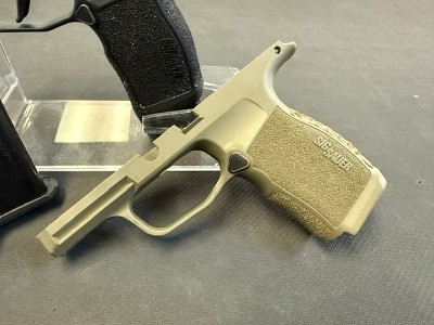 SIG SAUER P365 9MM LUGER (9x19 PARA) - Image 4 of 11