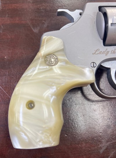 SMITH & WESSON 60-7 Lady Smith .38 SPL +P - Image 7 of 8
