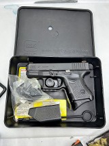 GLOCK 27 GEN 2 40 Smith & Wesson - Image 9 of 9