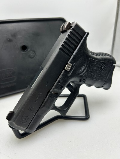 GLOCK 27 GEN 2 40 Smith & Wesson - Image 3 of 9