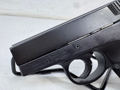 SMITH & WESSON SW380 .380 ACP - Image 4 of 12