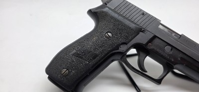 SIG SAUER P226 9MM LUGER (9x19 PARA) - Image 5 of 8