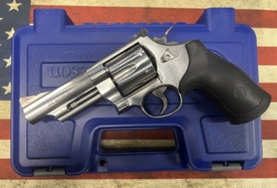 SMITH & WESSON 629 4" .44 MAGNUM - Image 1 of 4