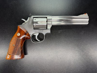 SMITH & WESSON 686 .357 MAG - Image 2 of 11