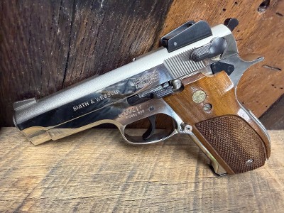 SMITH & WESSON MODEL 539 HP NICKEL 9MM LUGER (9x19 PARA) - Image 9 of 12