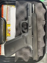 GLOCK 17 GEN 5 9MM LUGER (9x19 PARA) - Image 1 of 2
