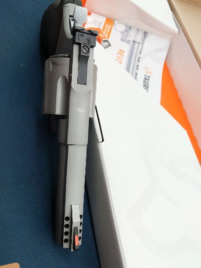 TAURUS 44 .44 MAGNUM - Image 3 of 5