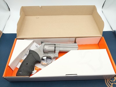 TAURUS 44 .44 MAGNUM - Image 1 of 5