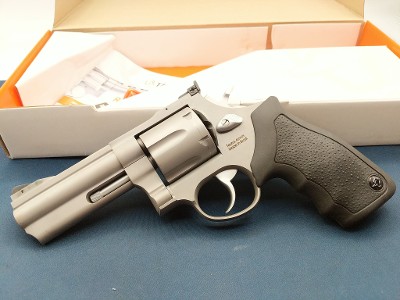TAURUS 44 .44 MAGNUM - Image 5 of 5