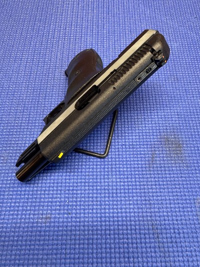 HI-POINT CF380 .380 ACP - Image 5 of 5
