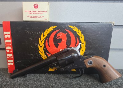 RUGER SINGLE SIX .22 LR/.22 WMR - Image 1 of 4